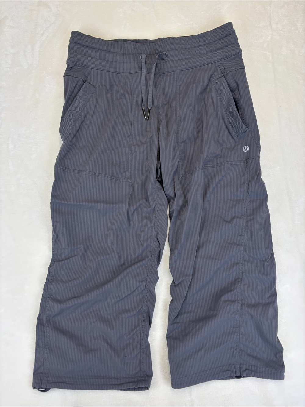 LULULEMON Dance Studio Jogger Pants Cropped Capri Yoga Gray Women’s Size 6